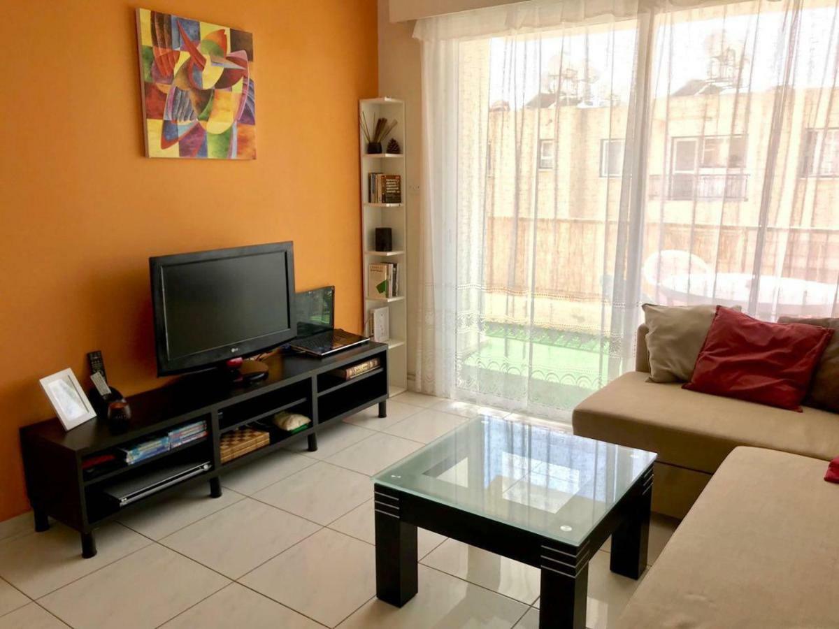 Beautiful Apartment Near The Sea 파포스 외부 사진