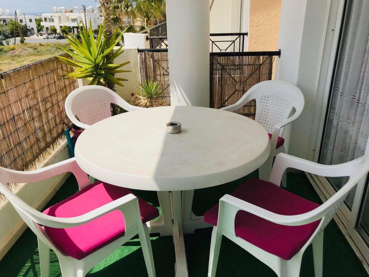 Beautiful Apartment Near The Sea 파포스 외부 사진